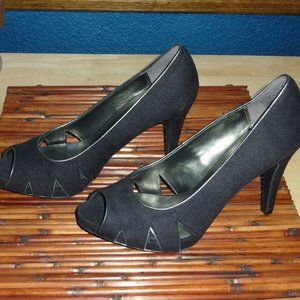 FONI BLACK SUEDE WITH GUNMETAL COLOR BORDER OPEN TOE GOTH ROCKABILLY SZ 9
